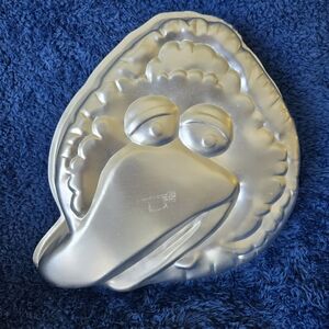 Vintage '70's Big Bird Head Cake Pan by Wilton